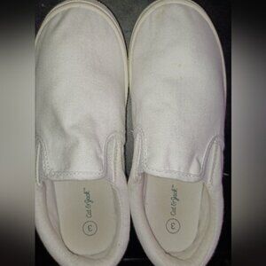 BOYS WHITE CANVAS SHOES